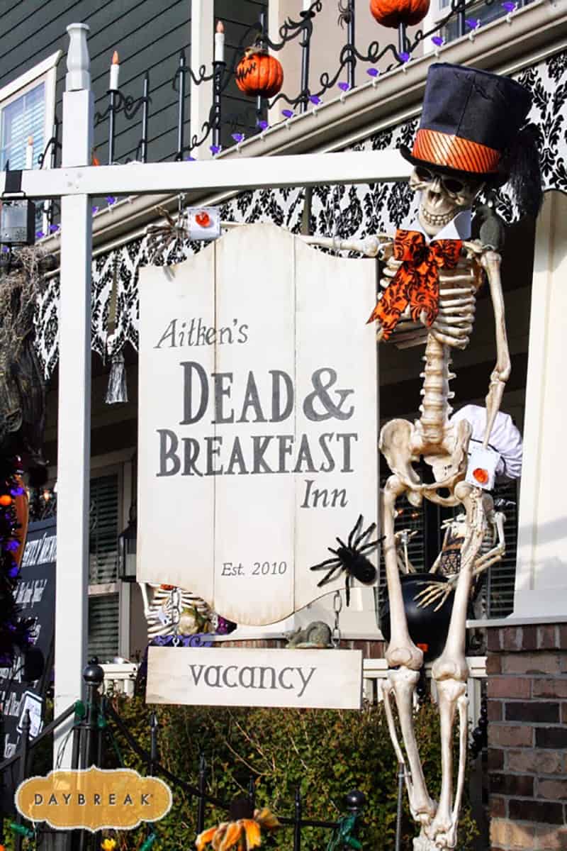 dead-and-breakfast-signs