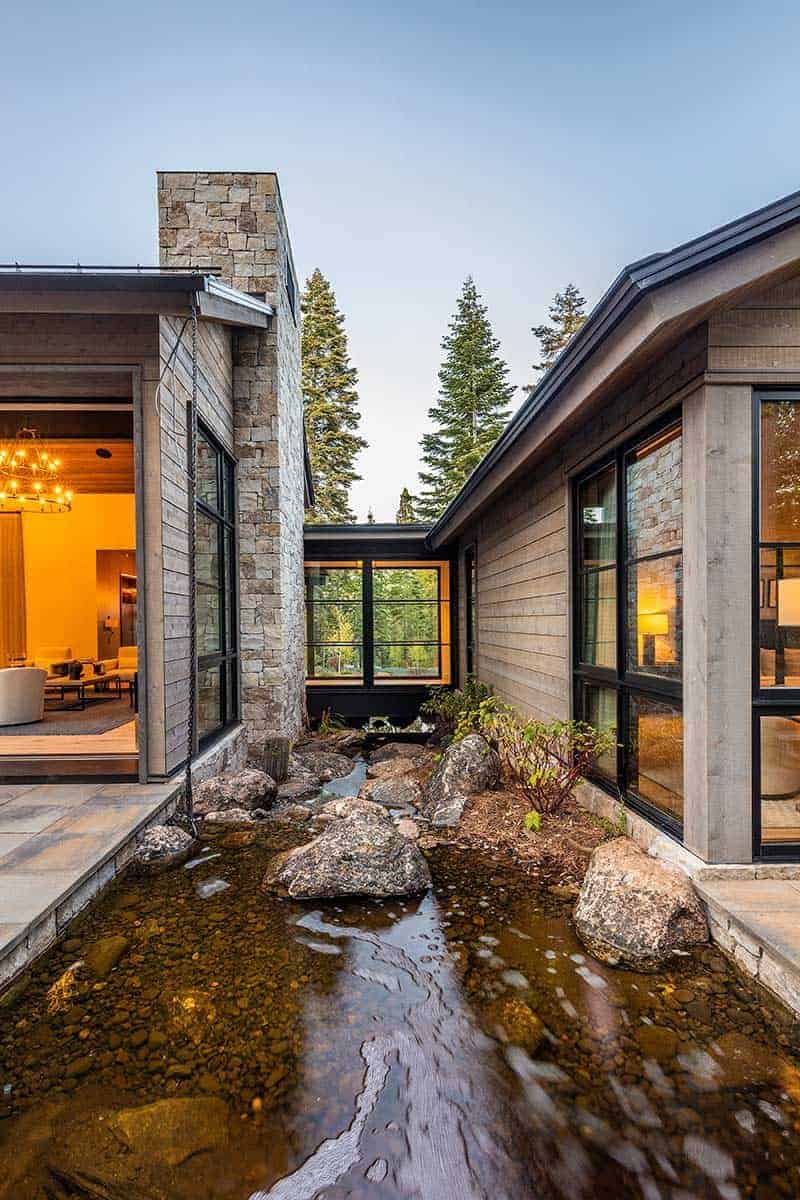 mountain-contemporary-home-exterior