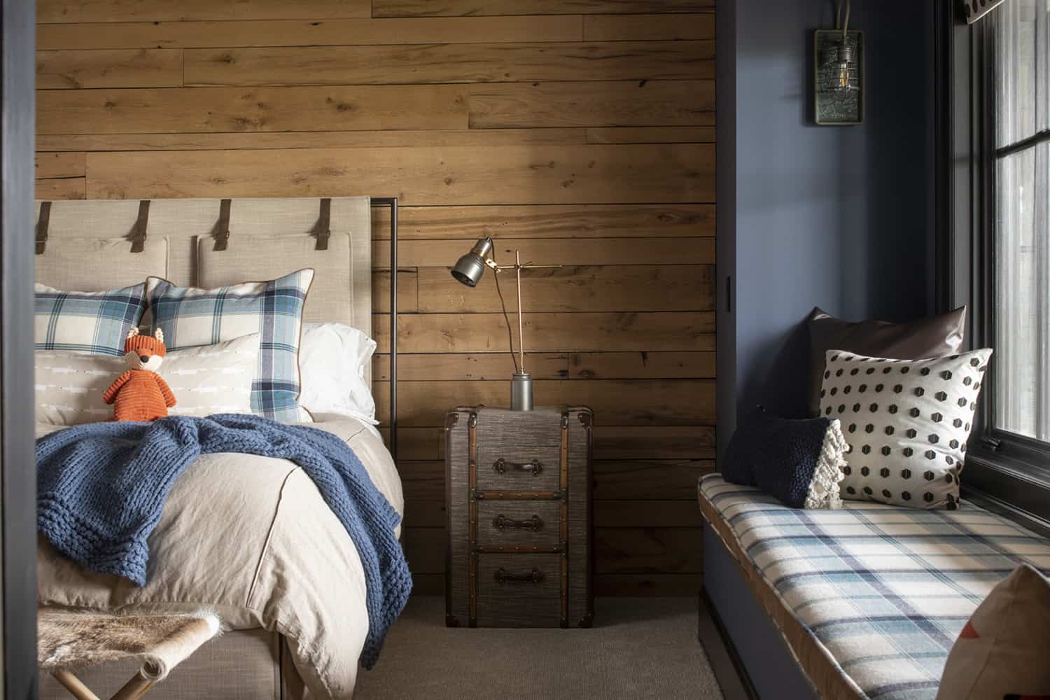 rustic-modern-boys-bedroom