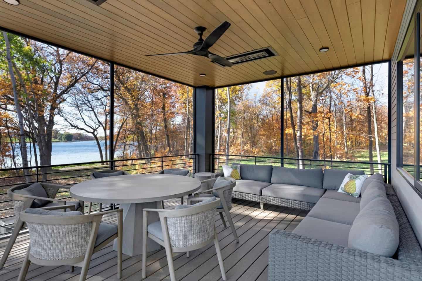 modern-lake-house-covered-patio