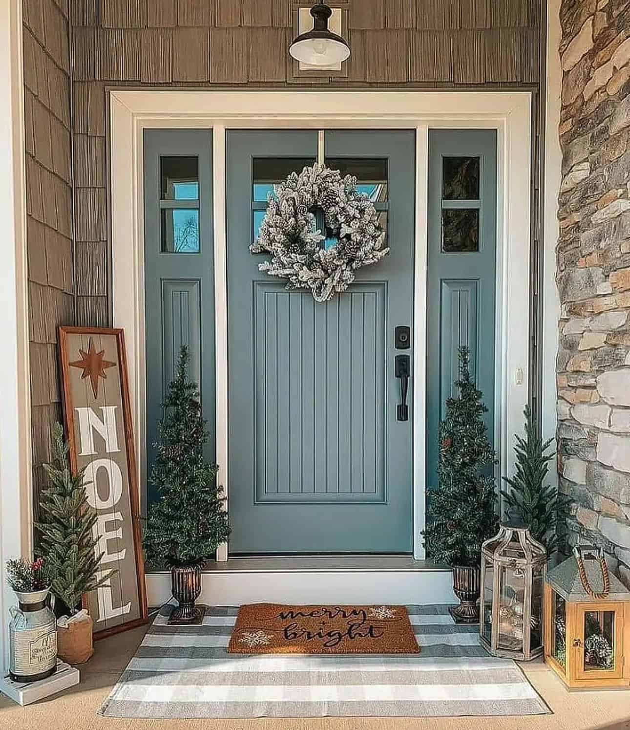 holiday-decorated-front-door