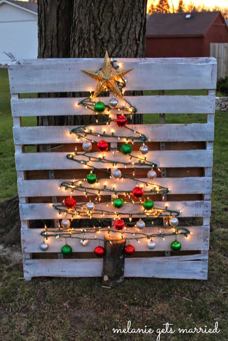 wood-pallet-christmas-tree