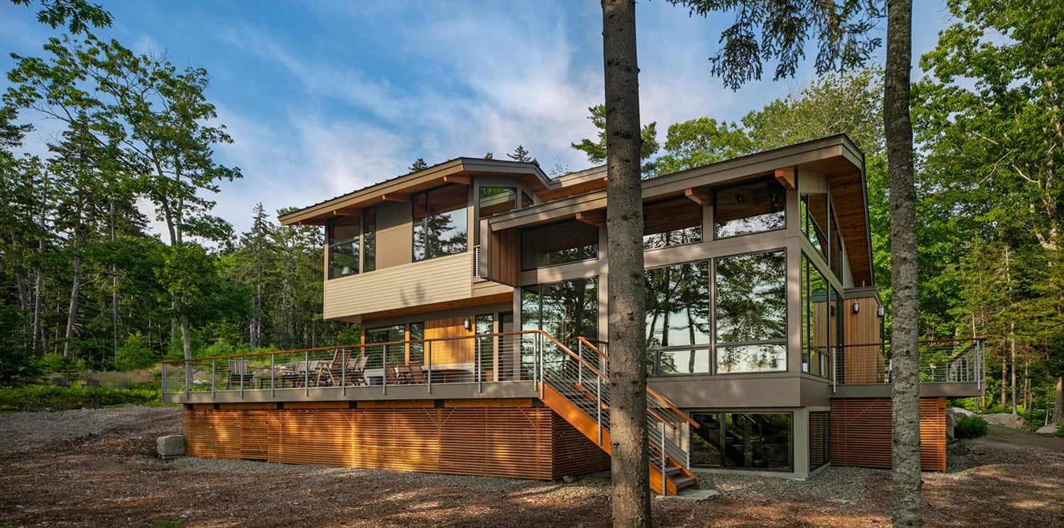 contemporary-seaside-home-exterior-with-post-beam-construction
