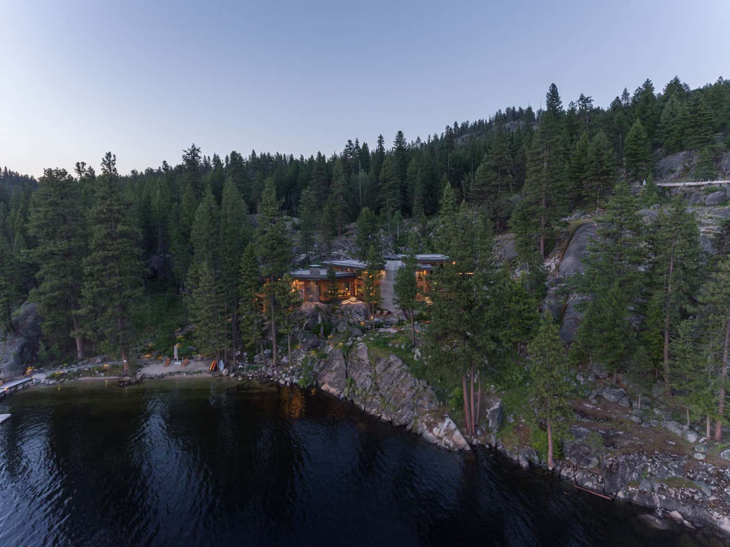 modern-lake-house-exterior-aerial-view