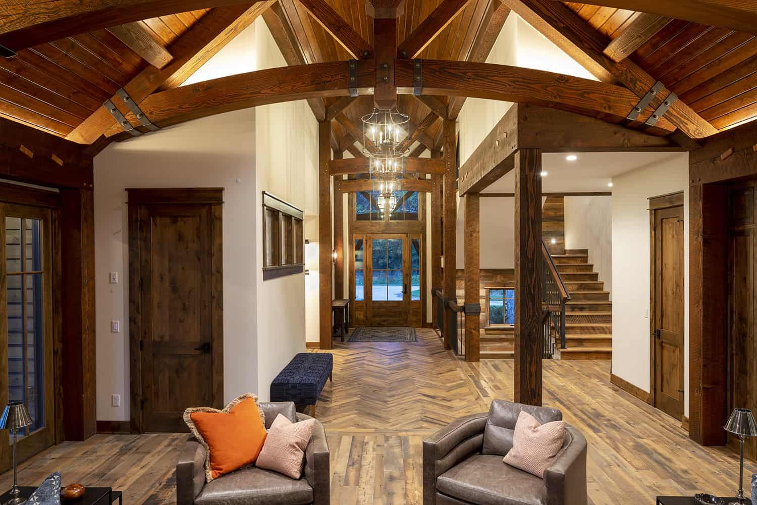 rustic-lodge-inspired-home-entry