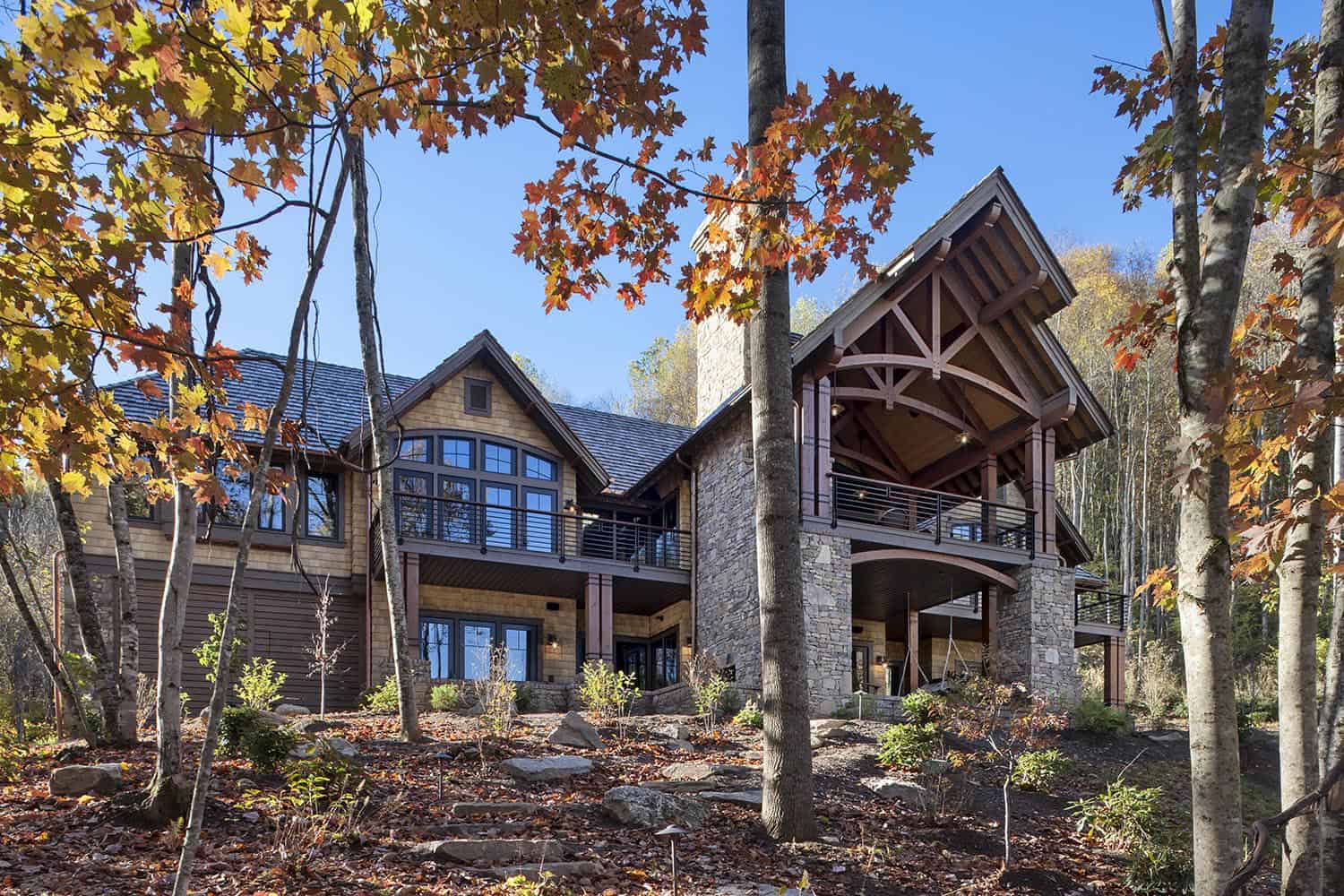 mountain-craftsman-style-home-exterior