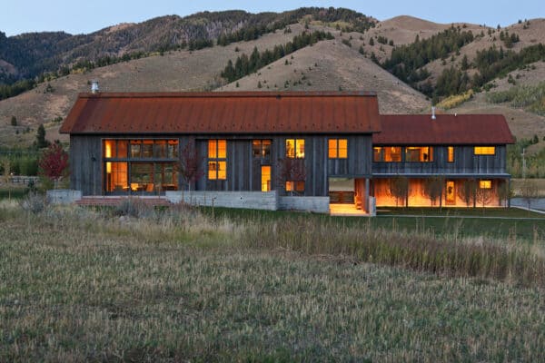 featured posts image for Step inside a beautiful mountain modern farmhouse retreat in Sun Valley