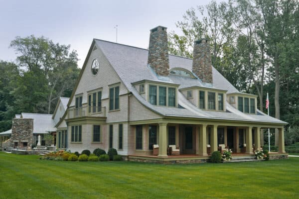 featured posts image for A charming shingle style home that overlooks the Pear Tree Point Beach