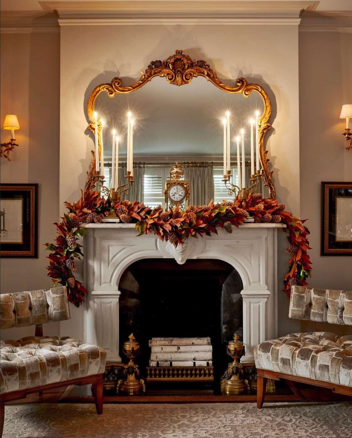 traditional-style-christmas-mantel-decor