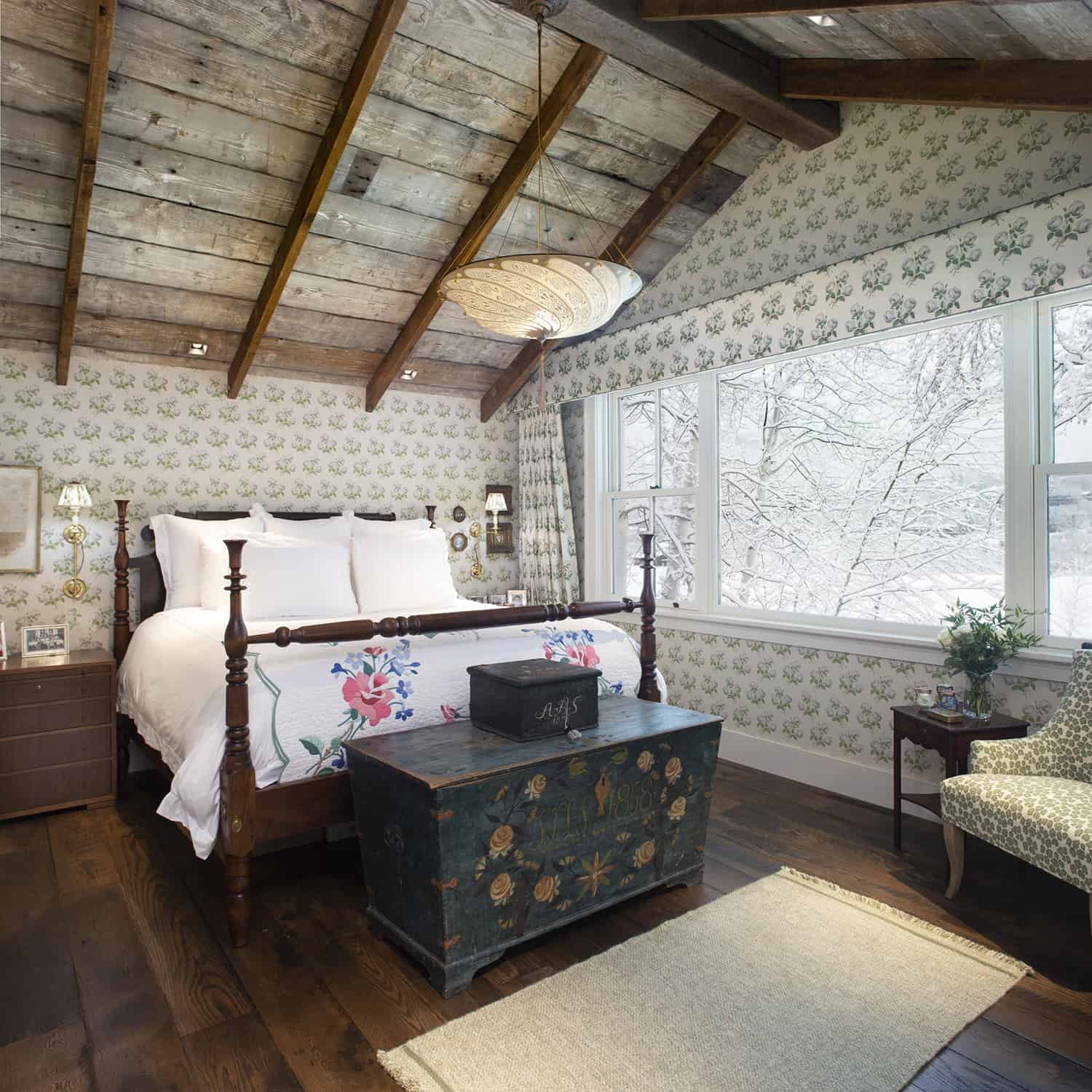 traditional-style-bedroom