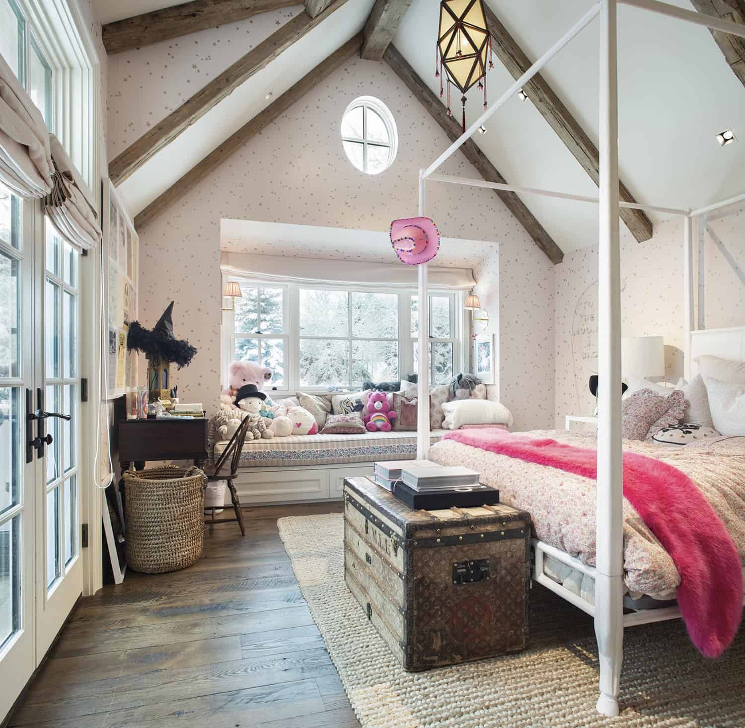 traditional-style-kids-bedroom