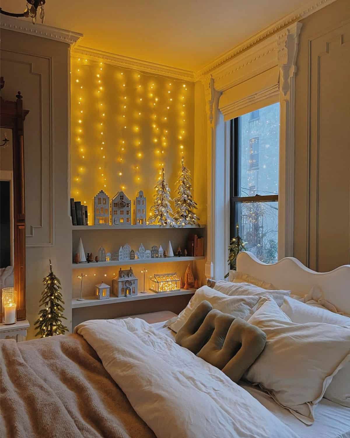 magical-christmas-bedroom-with-string-lights