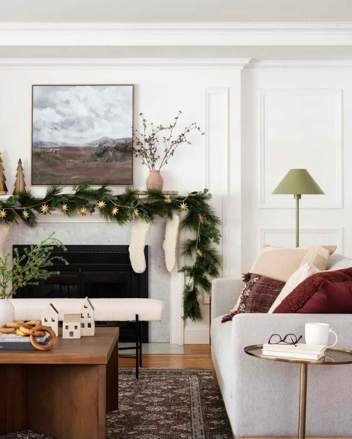 fireplace-mantel-decorated-with-garland