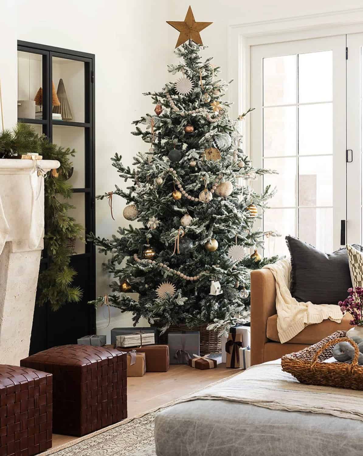 festive-christmas-tree-in-the-living-room