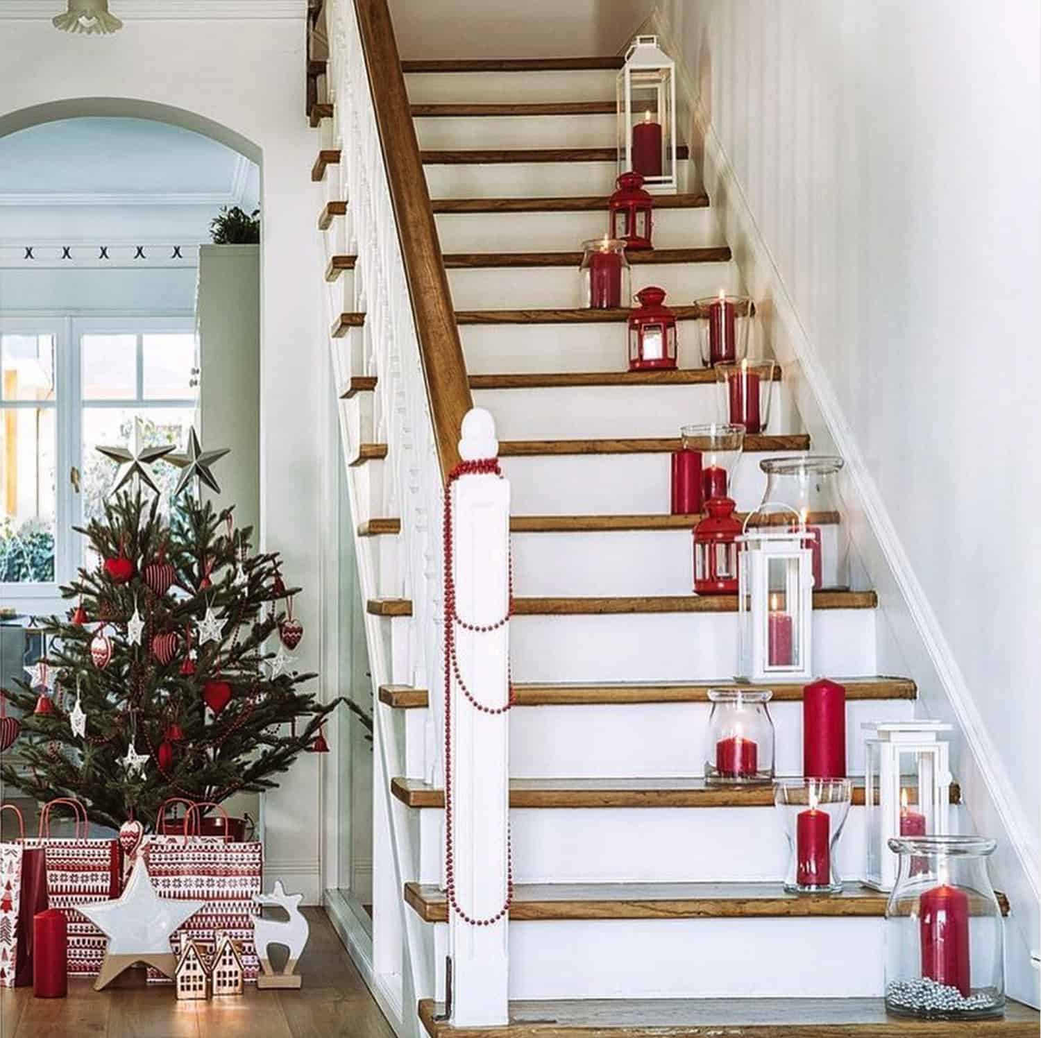staircase-with-red-candles-lanterns-and-a-christmas-tree