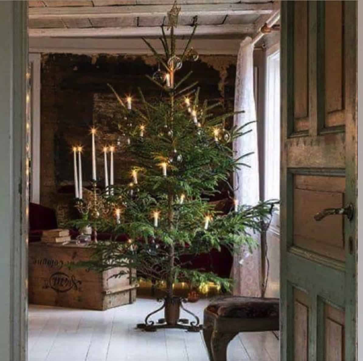 nordic-style-christmas-tree