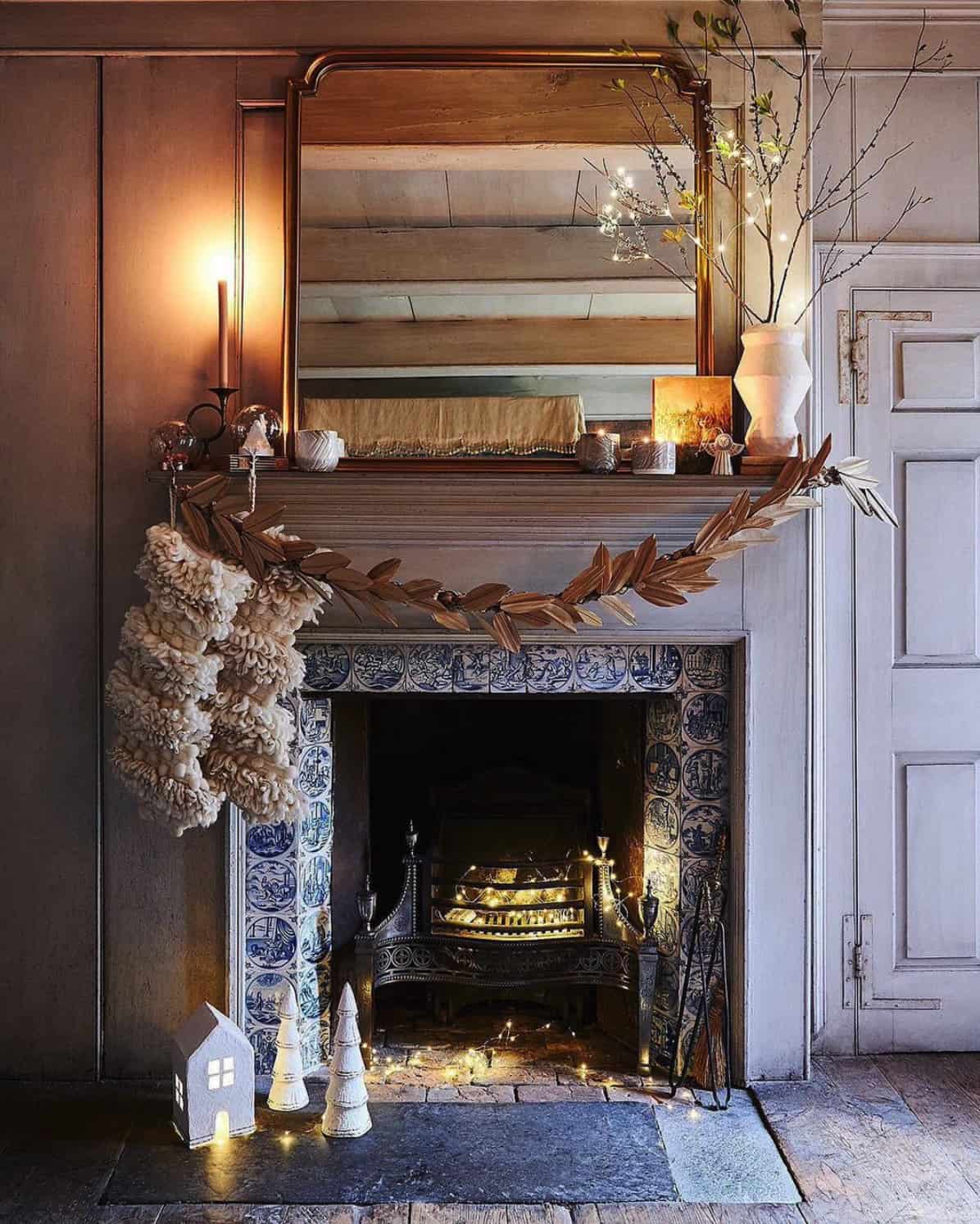 fireplace-mantel-decorated-for-christmas