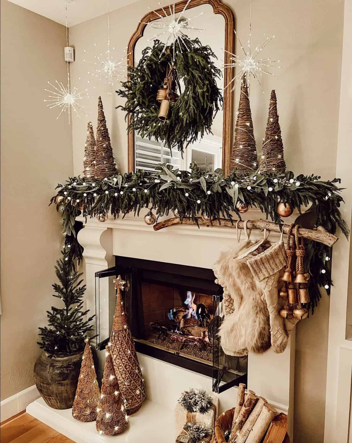 fireplace-with-christmas-garland