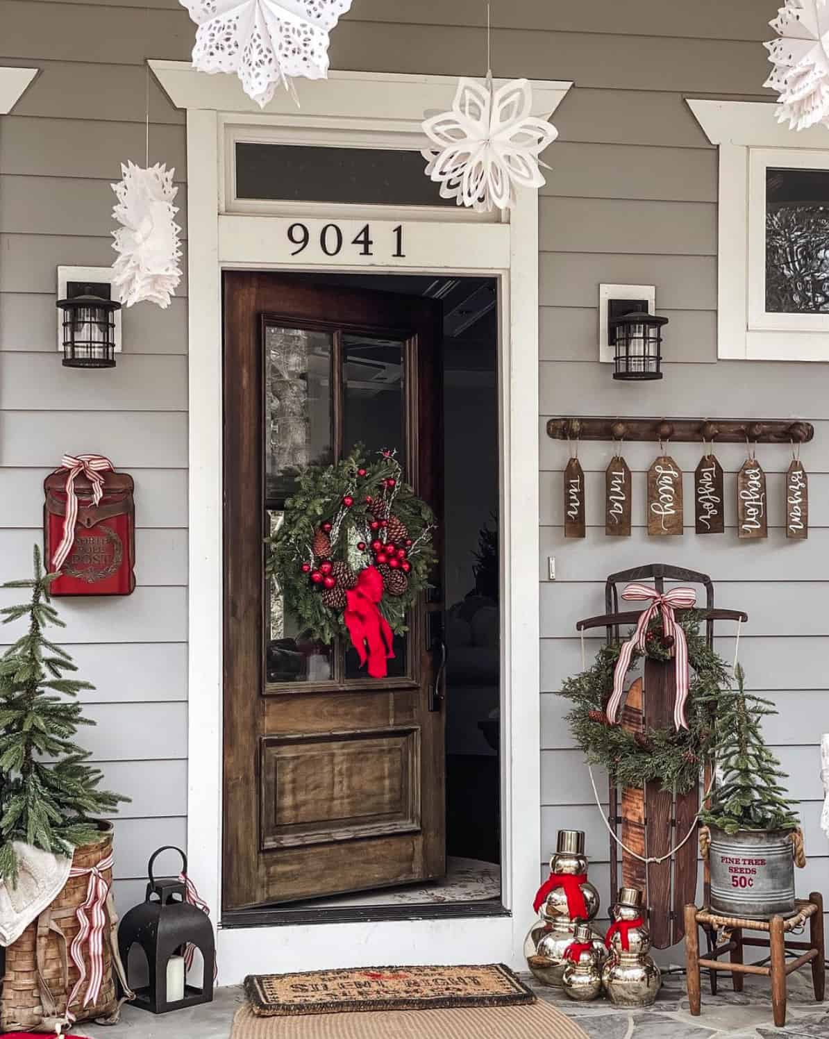christmas-front-porch