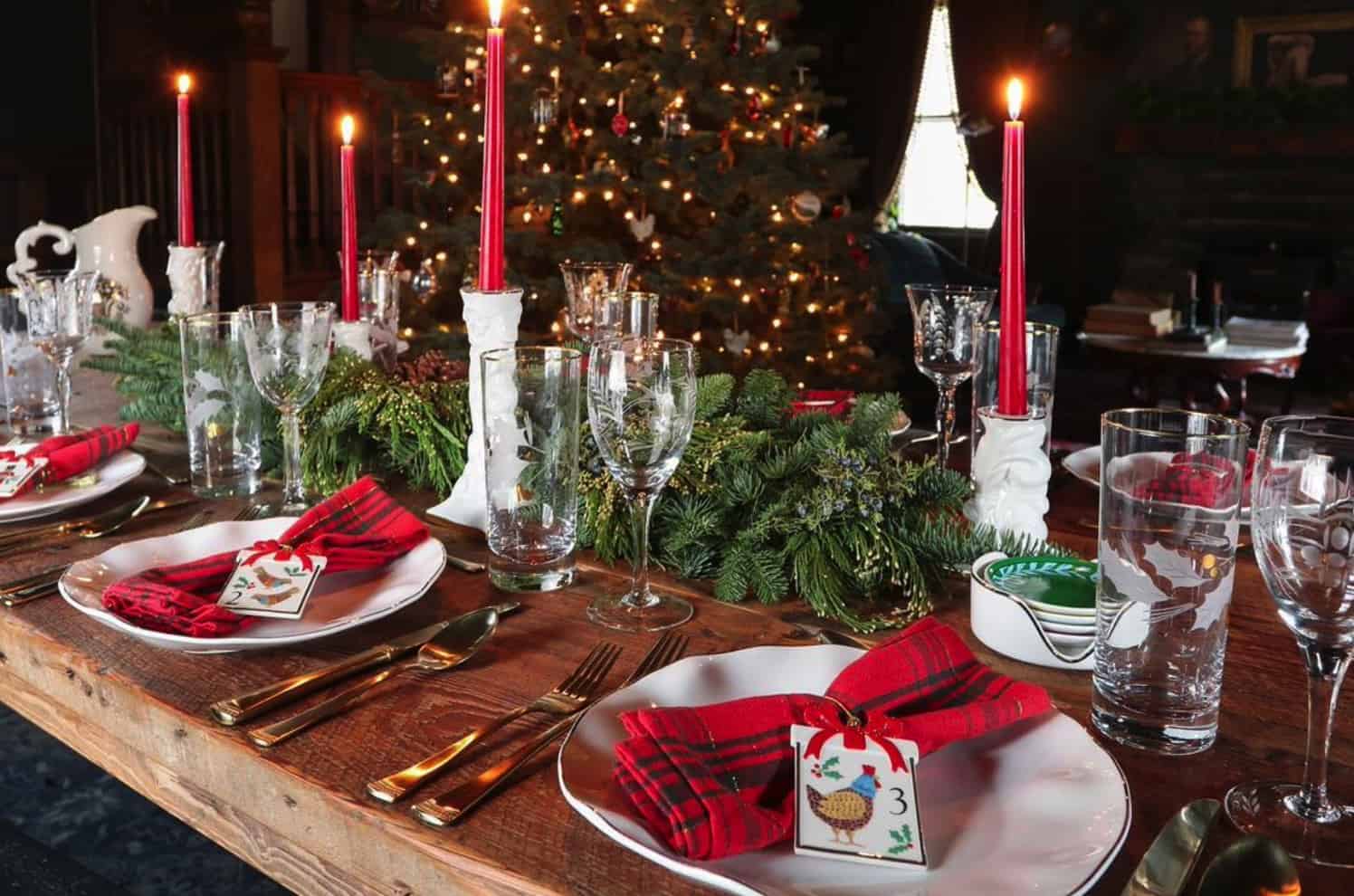 elegant-dining-table-christmas