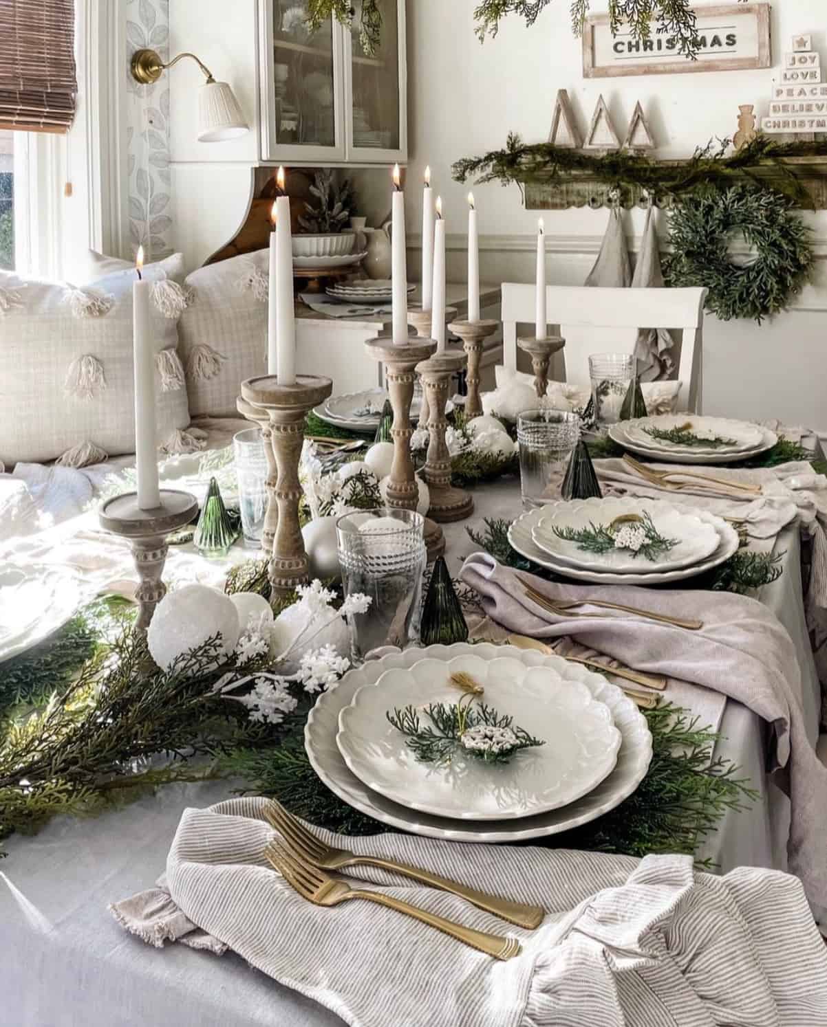 winter-themed-dining-table-christmas