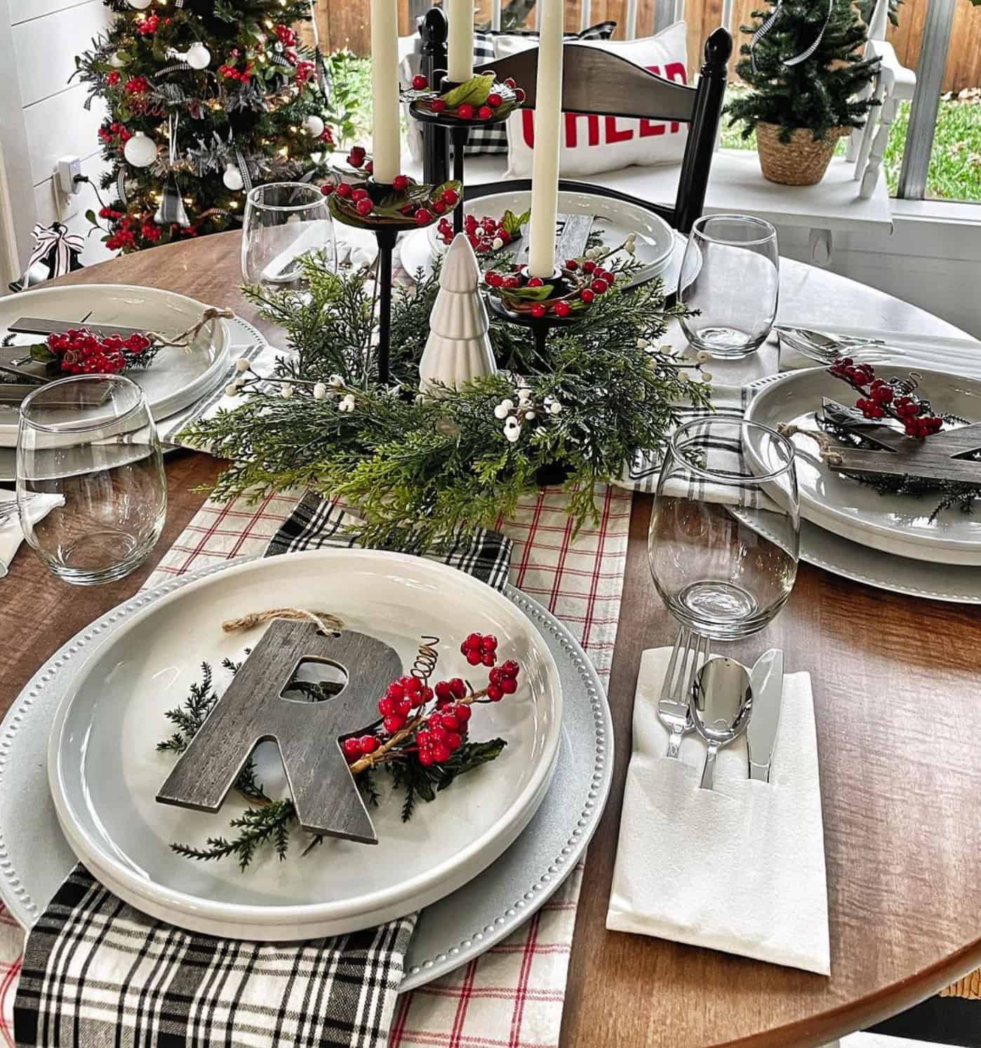beautiful-christmas-table-decorations