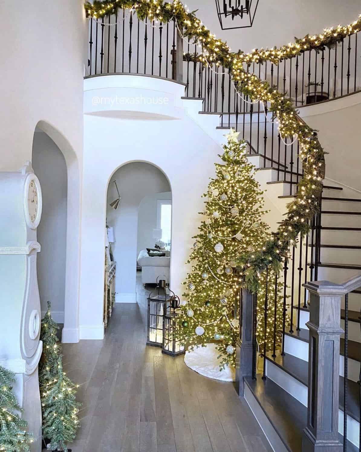 staircase-banister-decorated-with-garland