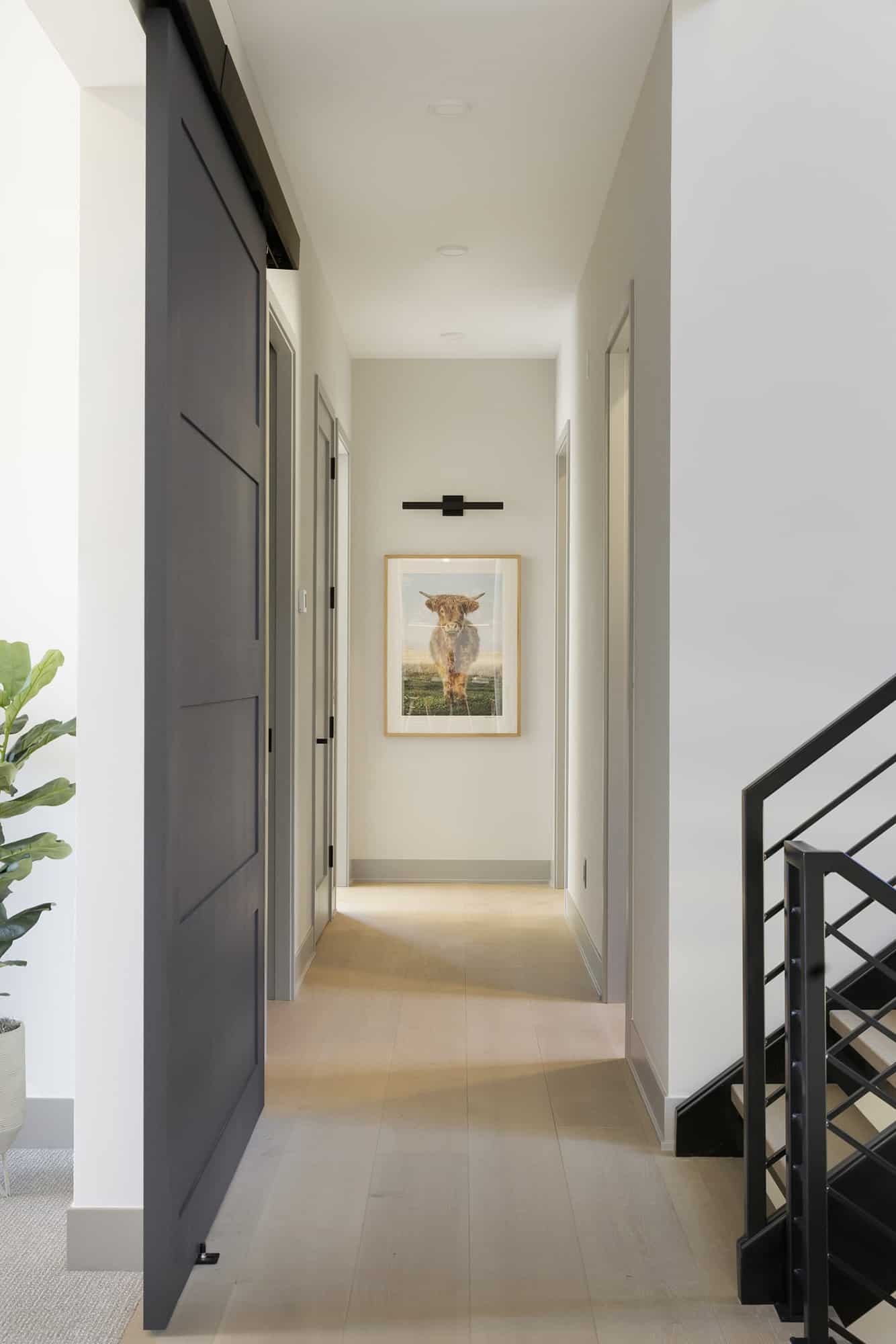 modern-hallway-to-staircase