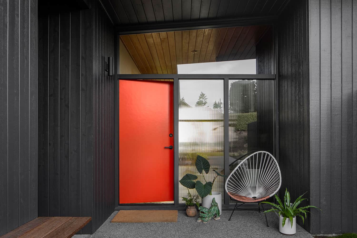 midcentury-modern-exterior-entry-with-red-door