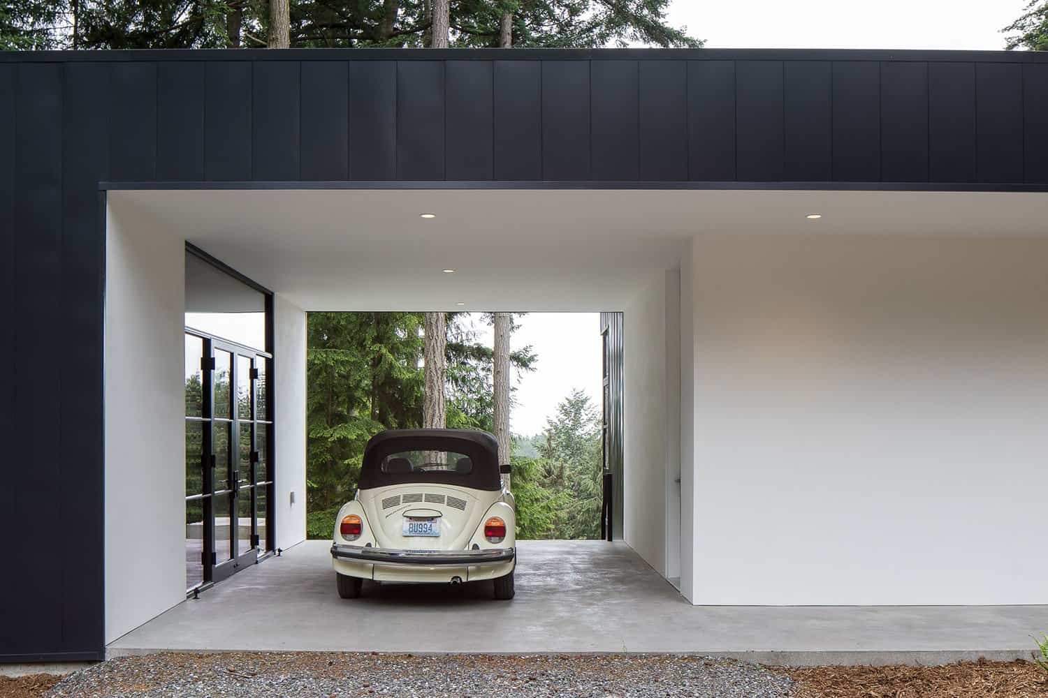 minimalist-retreat-garage