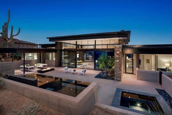 featured posts image for A splendid home nestled into the stunning terrain of the Arizona desert