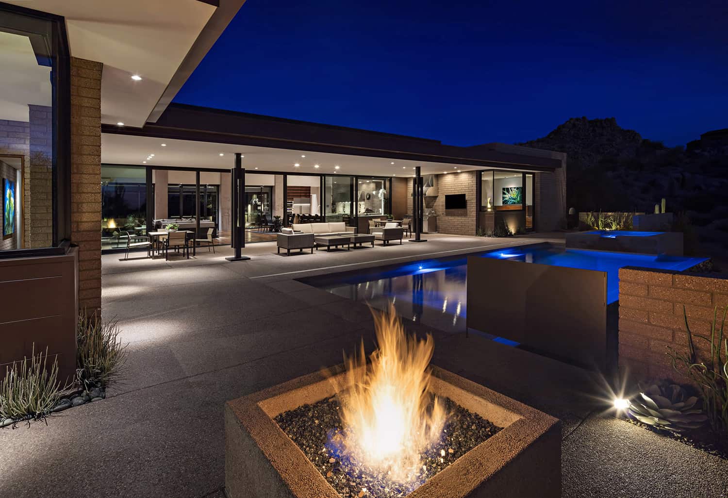 modern-outdoor-great-room-patio-with-pool-and-firepit