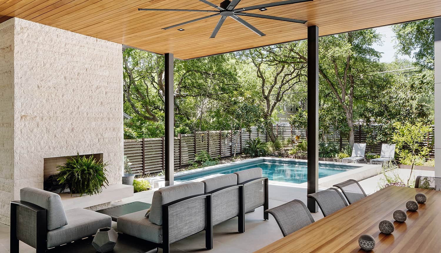 modern-covered-patio-with-a-view-to-the-pool