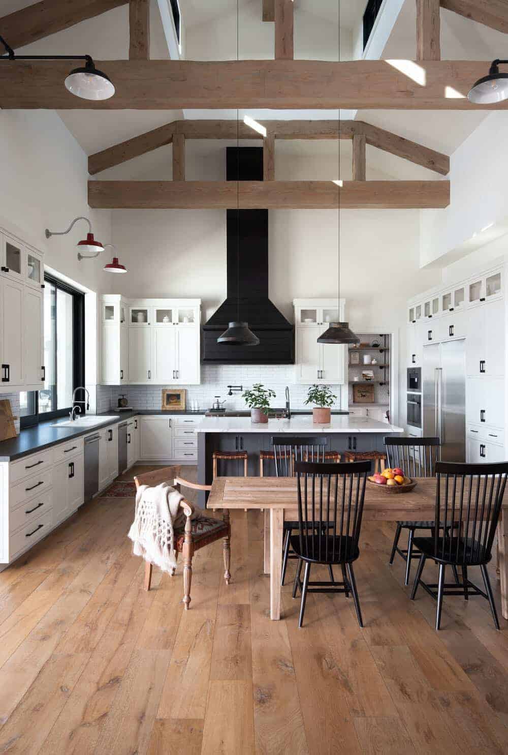 modern-farmhouse-style-dining-room-and-kitchen