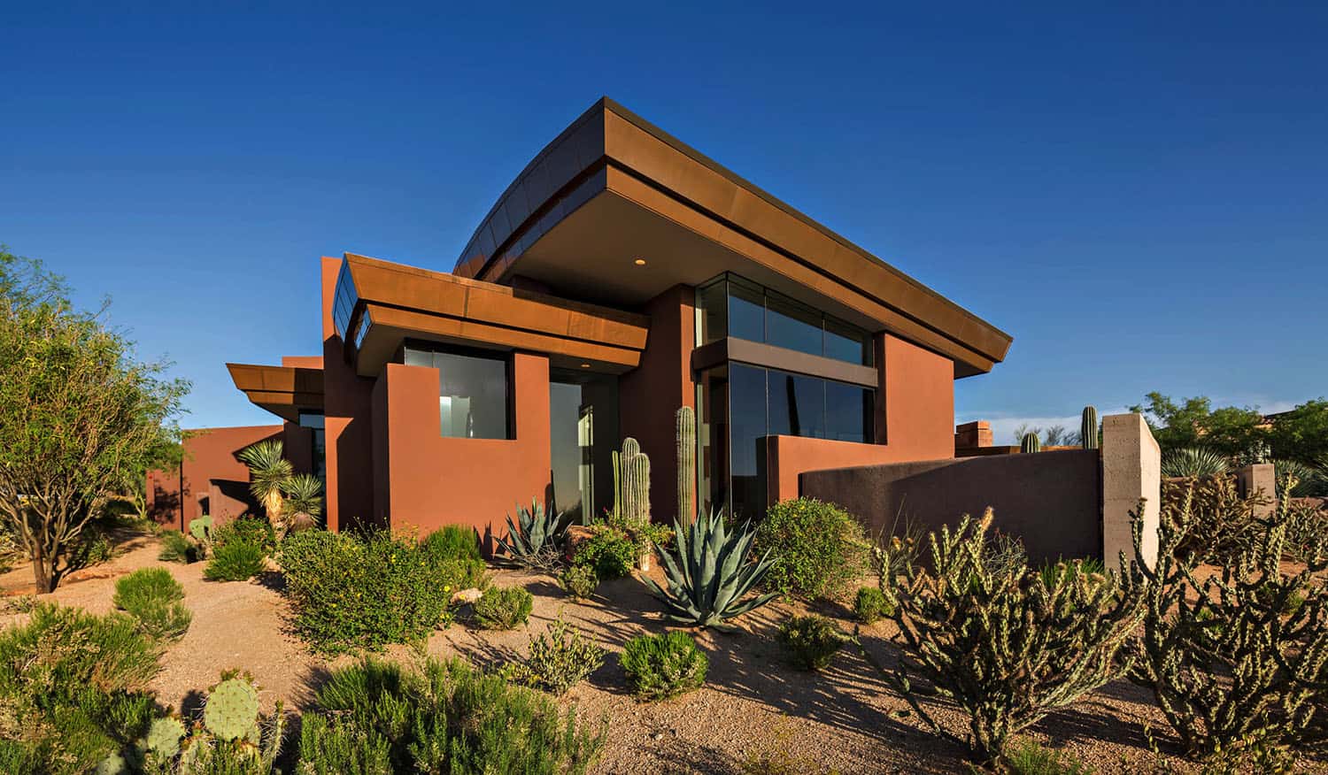 contemporary-desert-home-exterior