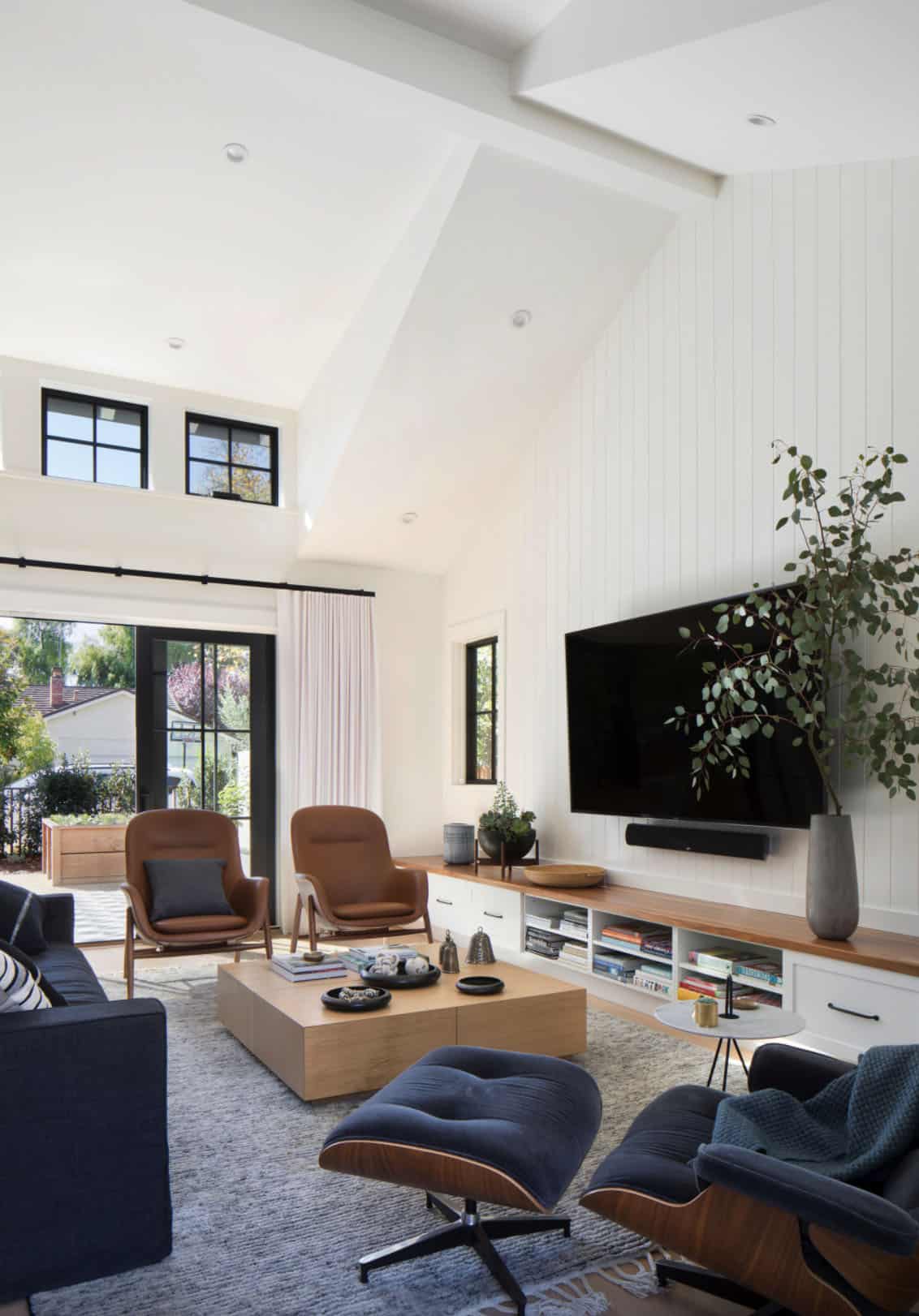 contemporary-farmhouse-style-living-room