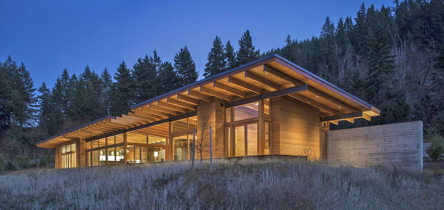 A beautiful Oregon home offers breathtaking views over Hood River Valley