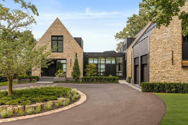 featured posts image for A remarkable stone and glass cottage in harmony with Lake Minnetonka