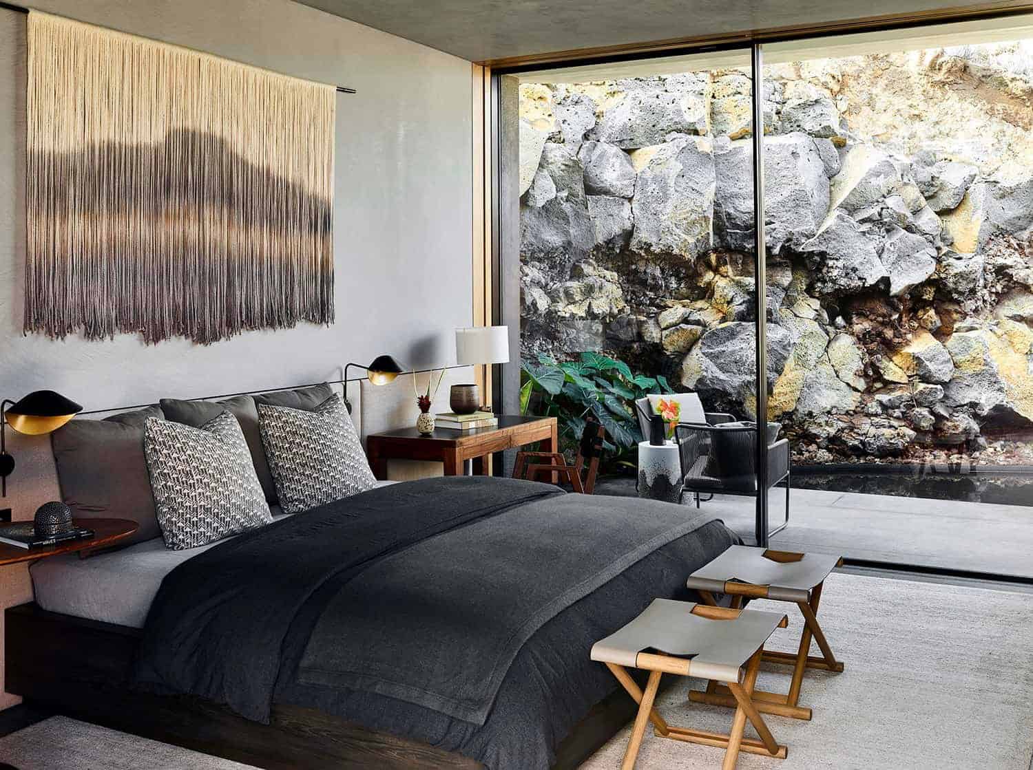 modern-tropical-retreat-bedroom