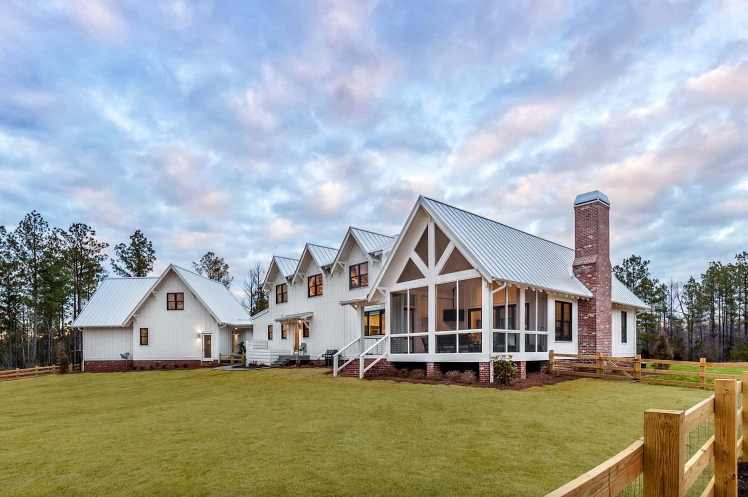 modern-farmhouse-home-exterior-south-carolina