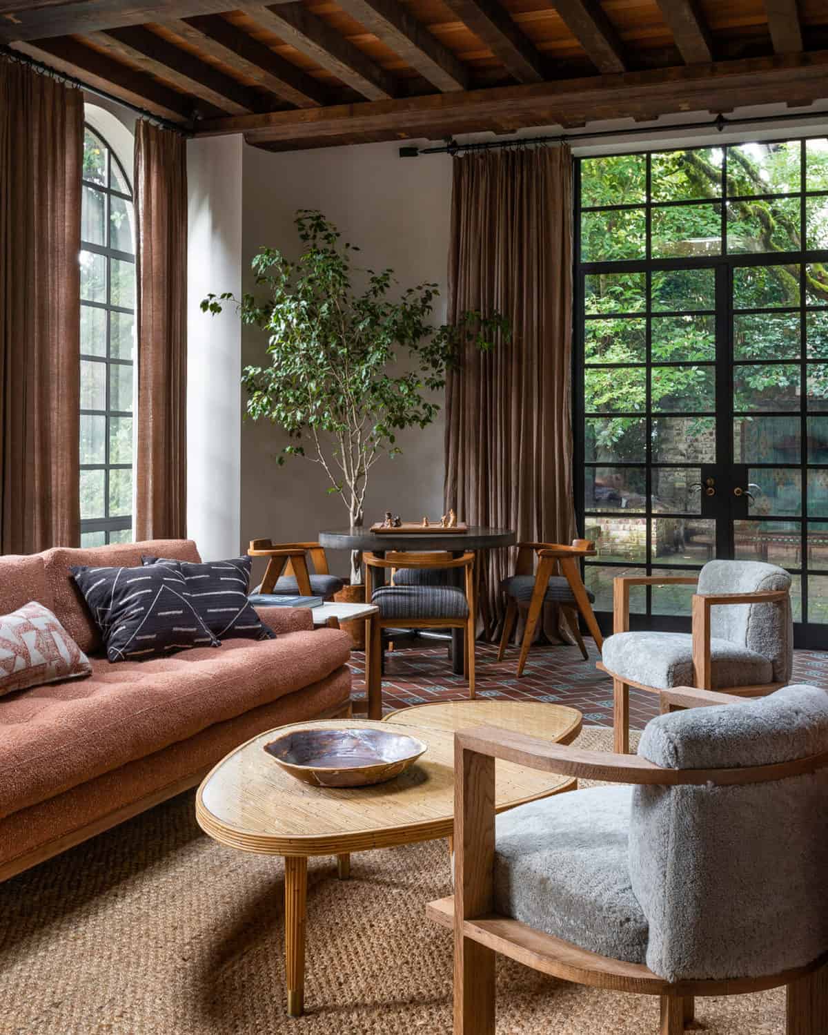 modern-historic-living-room