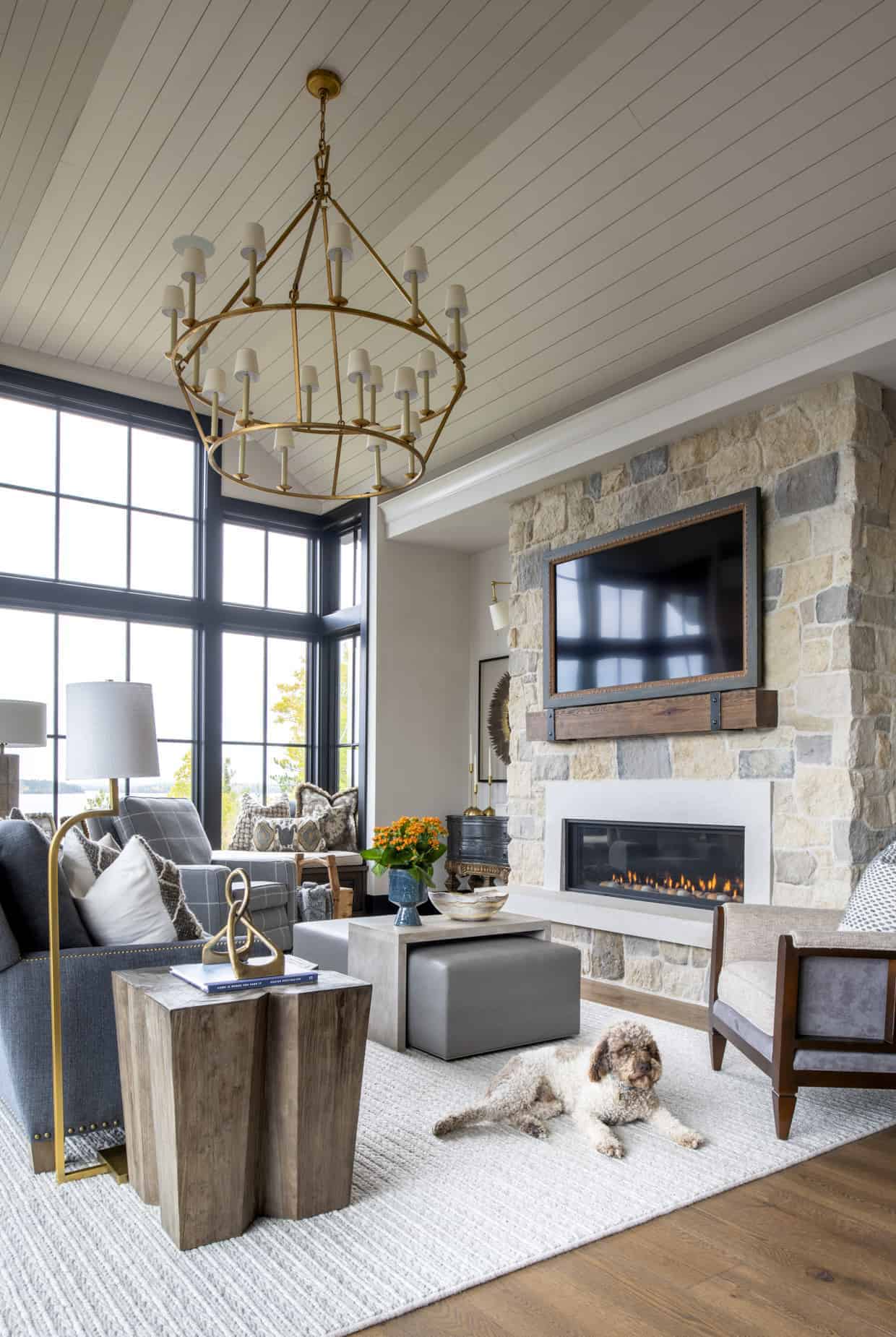 mountain-modern-style-living-room
