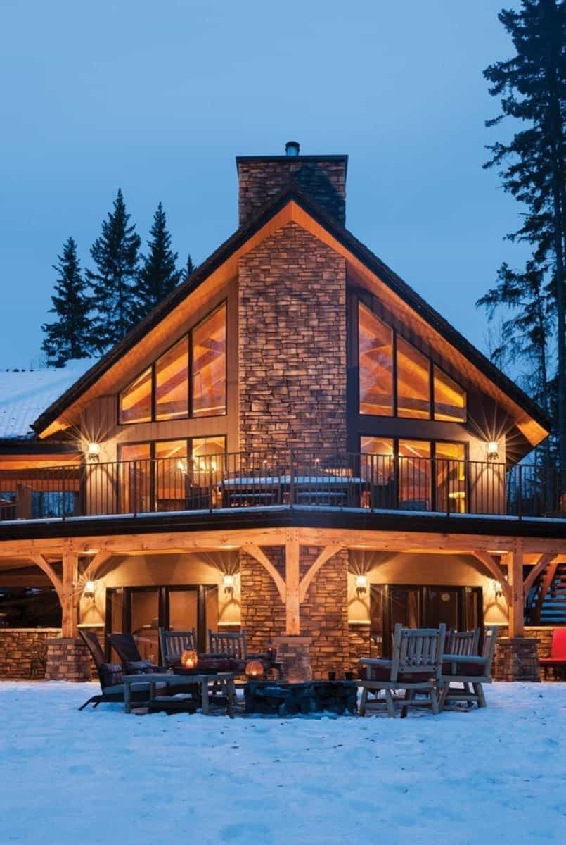 mountain-timber-frame-house-exterior