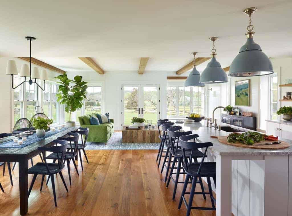 modern-farmhouse-kitchen-and-dining-room