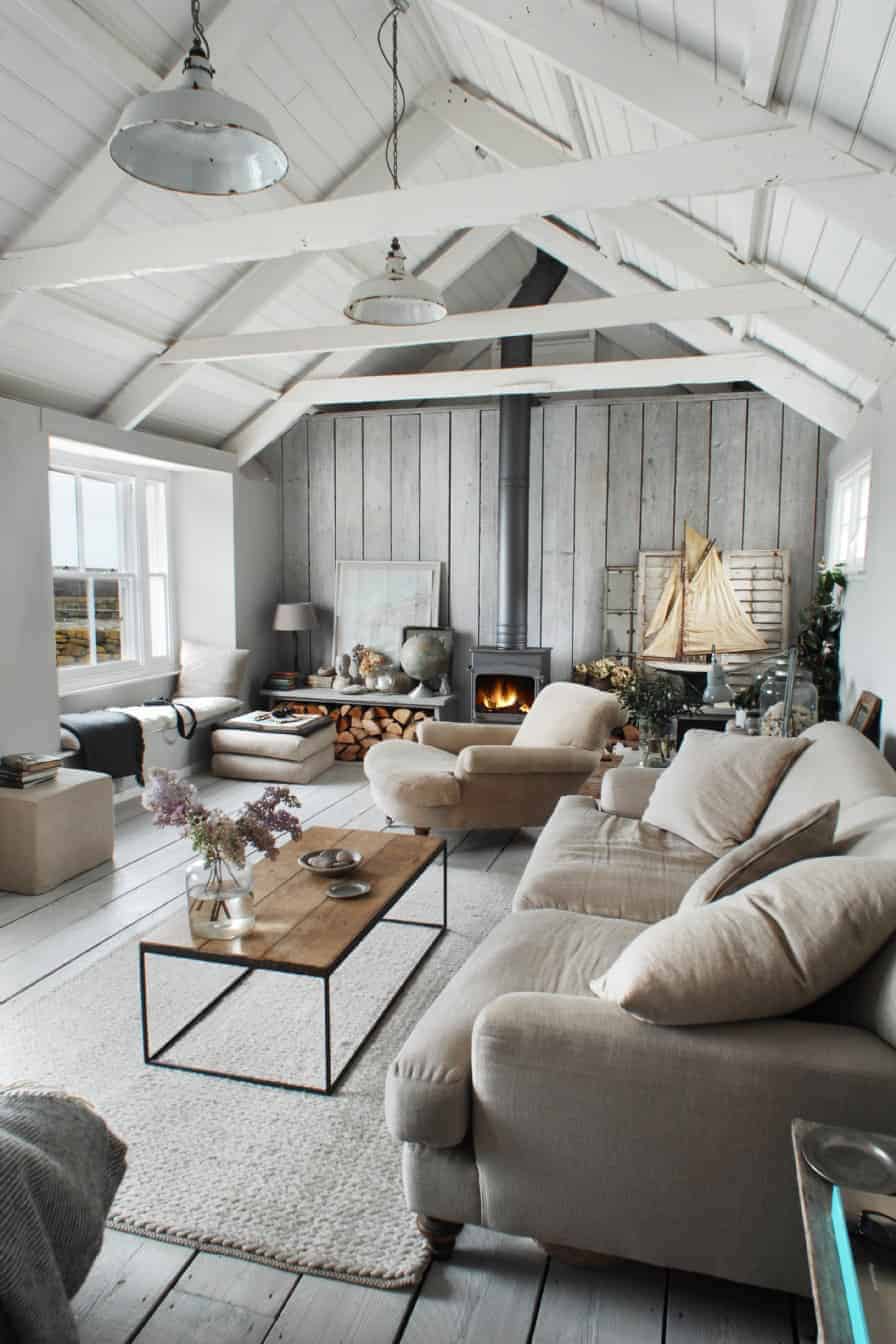 seaside-cottage-living-room