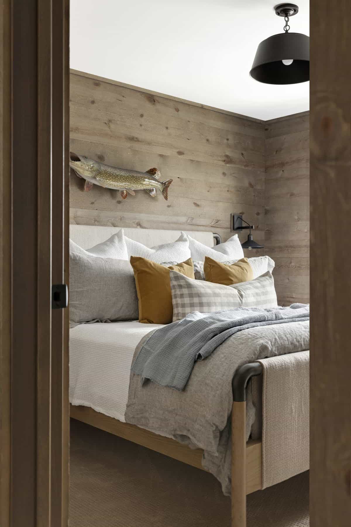 rustic-bedroom