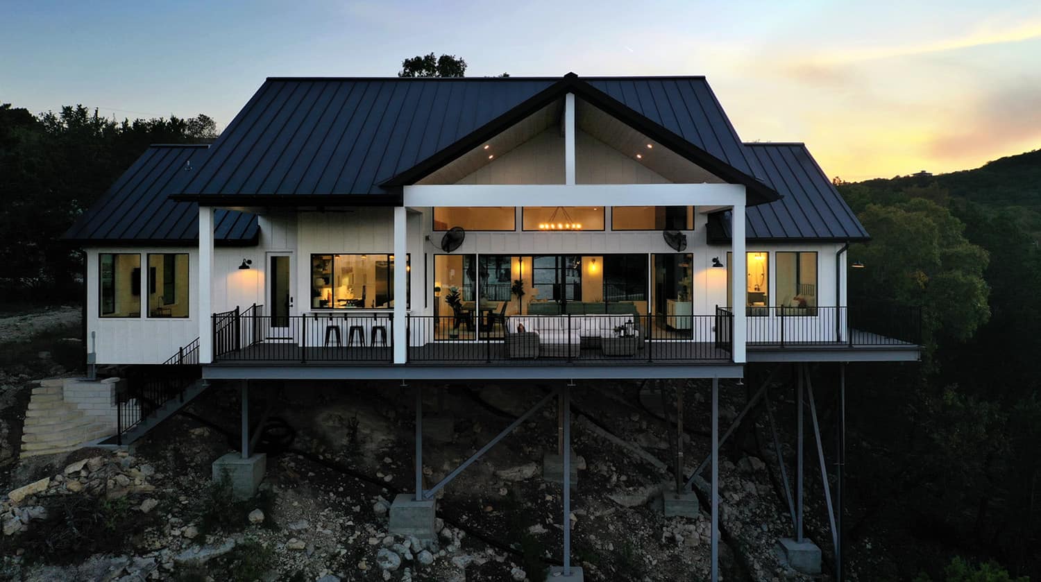 cliffside-modern-farmhouse-exterior-dusk