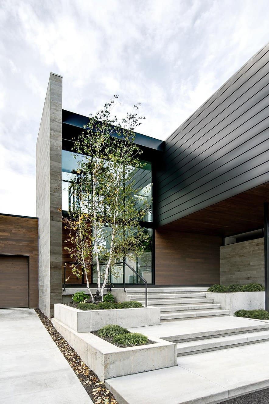 contemporary-river-house-exterior