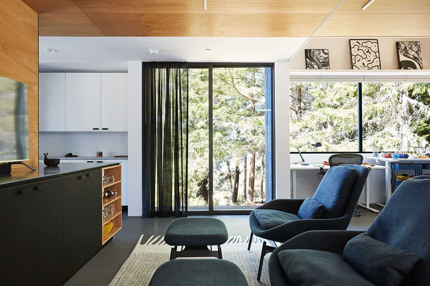 minimal-modern-family-room