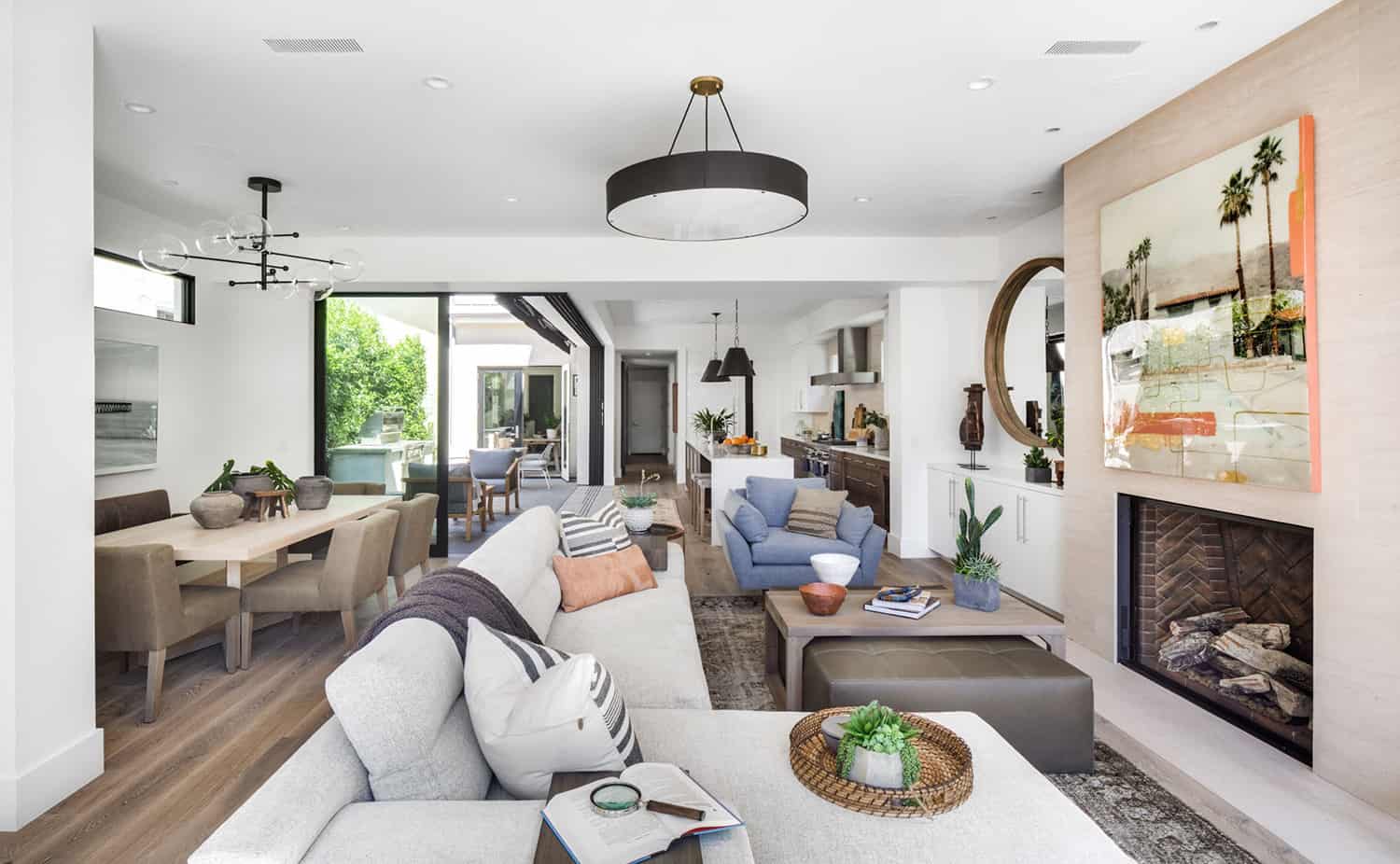 modern-beach-style-living-room